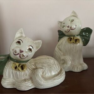 Ceramic Cat Figurines vase with Green Bows by Heidi Schoop MCM